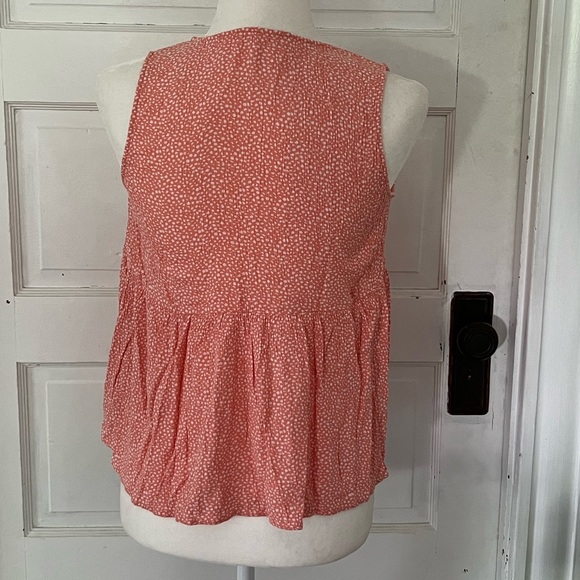 Everly | Empire Flowy Tank Top - Picture 2 of 5